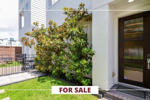1310 Delano Street